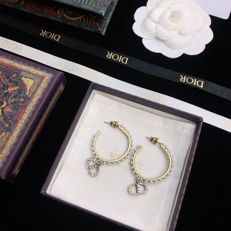 chr1st1an D10r earrings